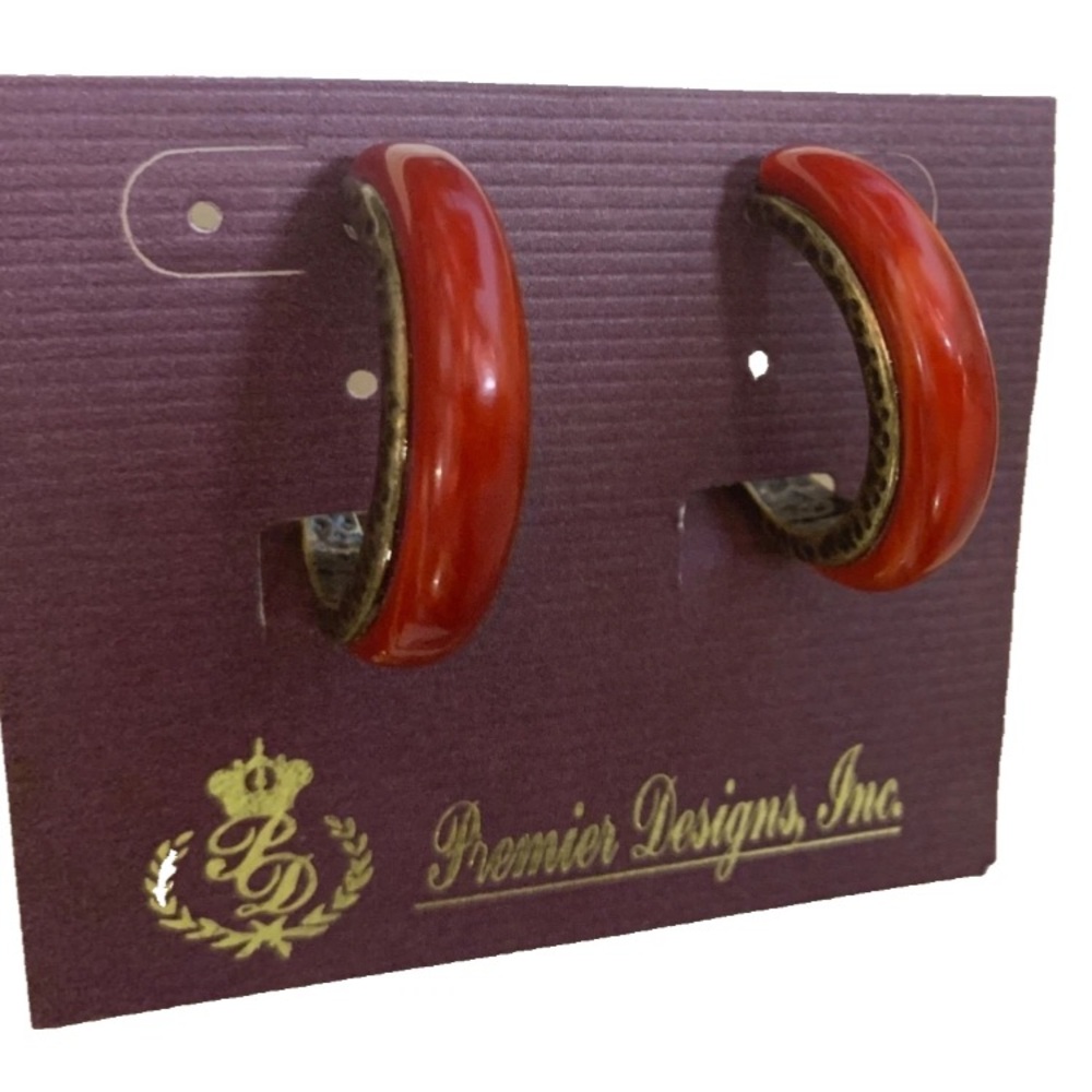 Antique matte gold with deep red acrylic hoop post back Christmas  earrings